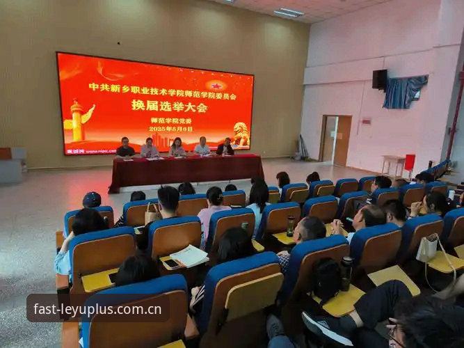 选举会场里，空气带着点躁动。国际米兰主席马洛塔没有坐在贵宾席，他就站在过道边上，靠着墙，跟围过来的记者说话。他讲话声音不大，但每个字都掷地有声，就像他平时在梅阿查球场的更衣室里那样。谈到乔瓦尼·马拉戈当选意大利足协主席，他停了一下，说了一句分量很重的话：“把足球界托付给一位拥有丰富经验的人，这意味着我们把未来交给了对的人。”旁边有俱乐部代表凑过来听，有人点头，有人掏出手机记笔记。马洛塔没怎么笑，但语气里透着一股笃定——他提到马拉戈是“成功者”，履历和成就是硬指标。这话从一个拿过无数冠军的管理者嘴里说出来，尤其是在足协选举这个节点，听上去格外有说服力。意大利足球这些年糟心事不少，从国家队连续缺席世界杯到青训体系被诟病，太需要一个真正镇得住场子的人了。